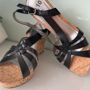 Guess Cork Black New Sandals Size 10
